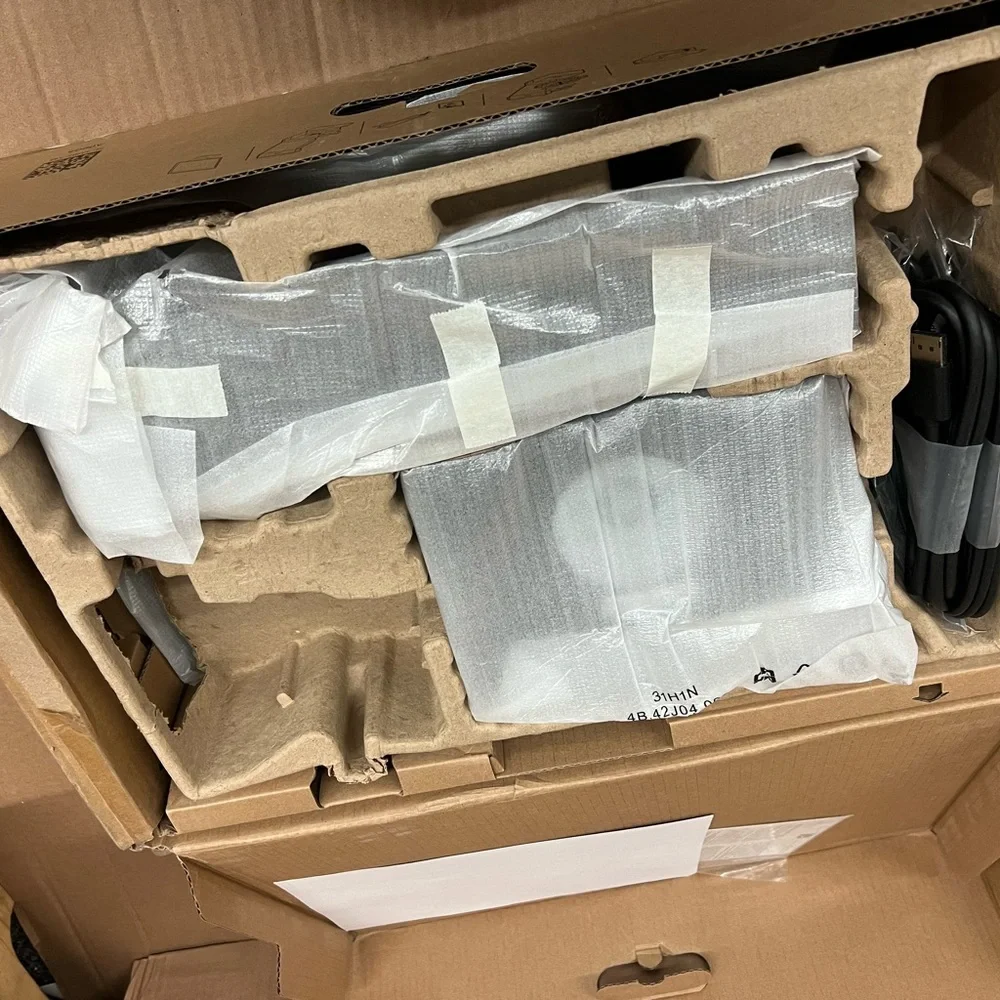 NEW Dell P Series 21.5